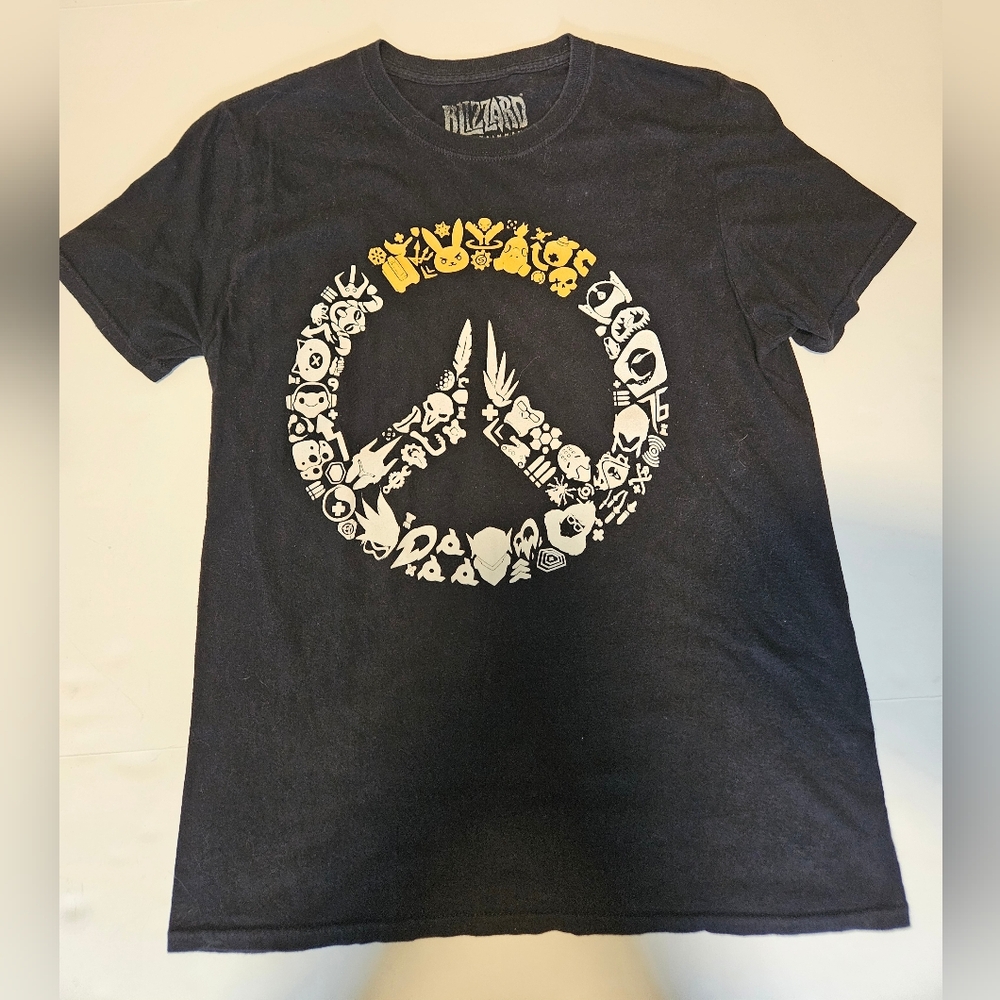 Blizard Entertainment, Overwatch, Black Graphic T-Shirt. Size M